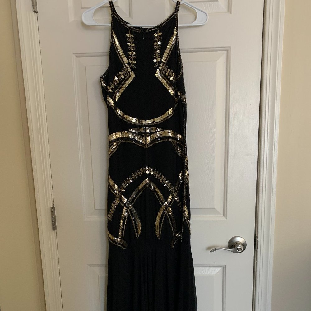 Formal Dress - Picture 2 of 5